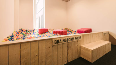 Frame21 - Brainstorm room